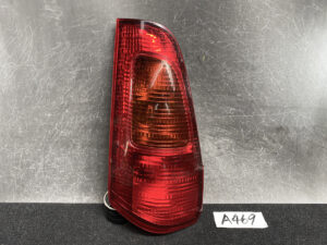 NISSAN SERENA C24 TC24 TNC24 Taillight ICHIKOH 4881A Left Side x1