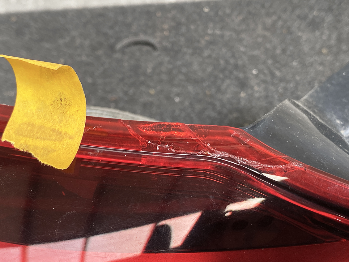 MAZDA AXELA MAZDA3 BM5FS Taillight 220-41981 Left Side x1 *DAMAGED* - Image 9