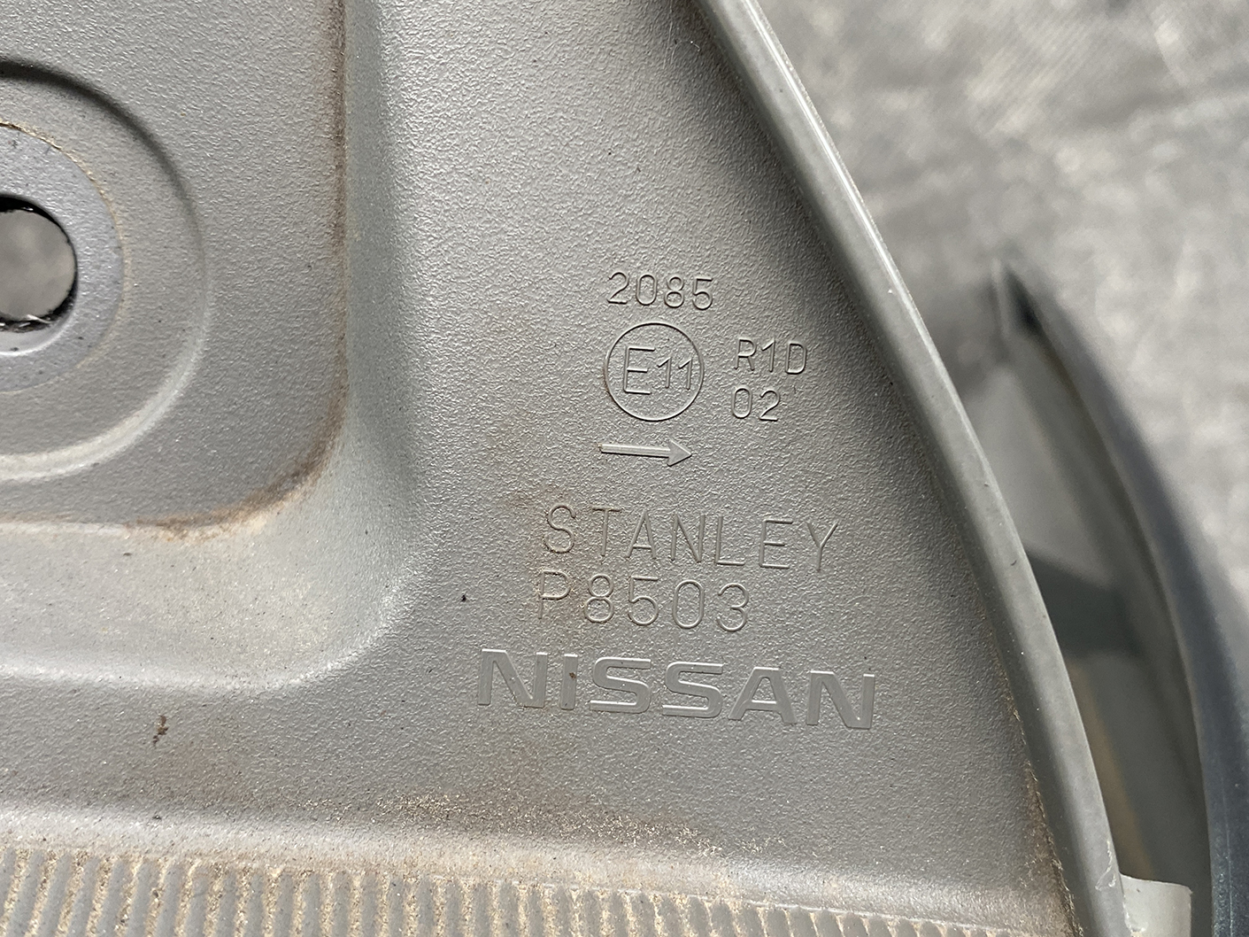 NISSAN ELGRAND E52 Genuine Taillight STANLEY P8503 Right Side x1 - Image 7