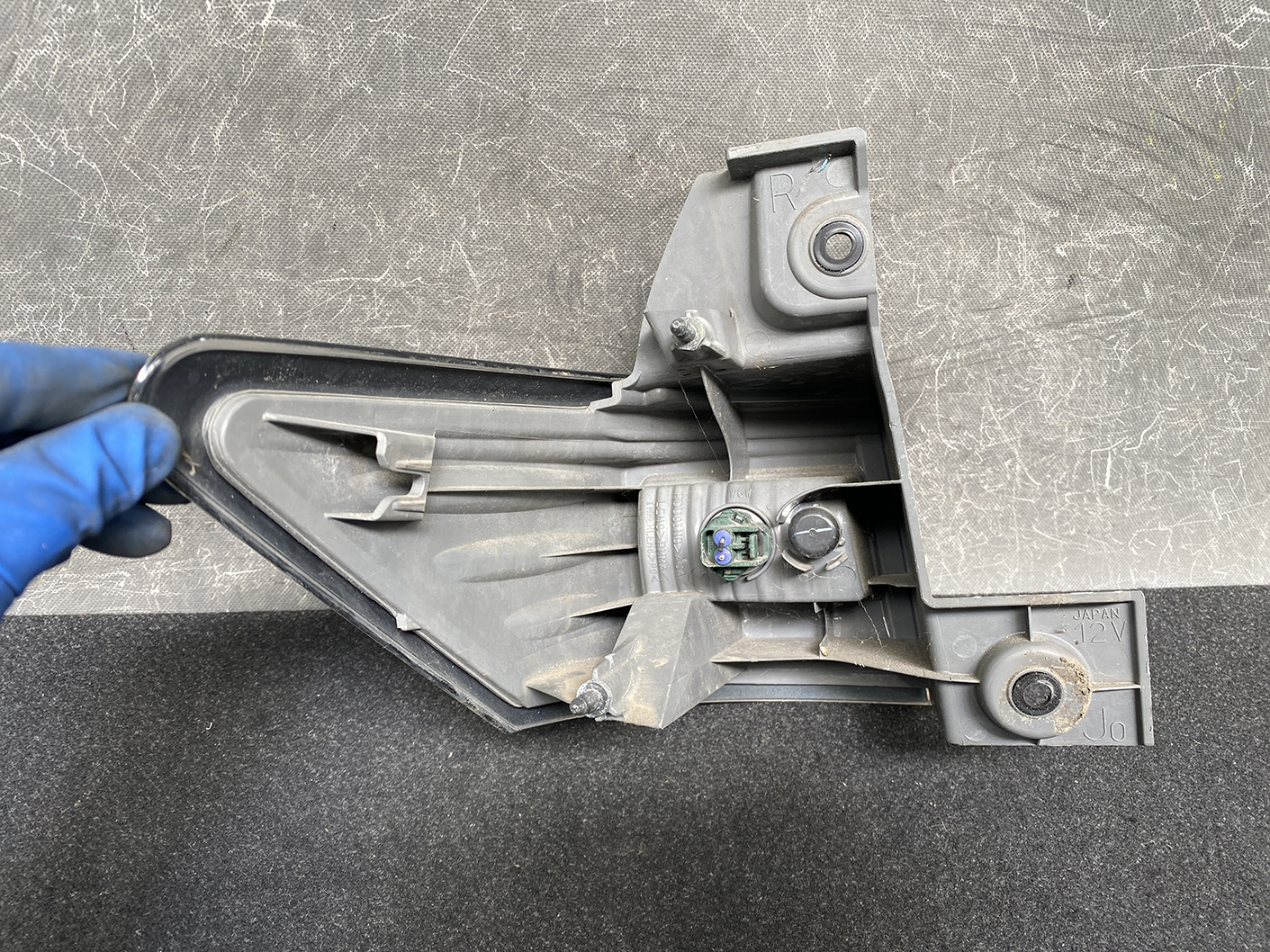 NISSAN ELGRAND E52 Genuine Taillight STANLEY P8503 Right Side x1 - Image 6