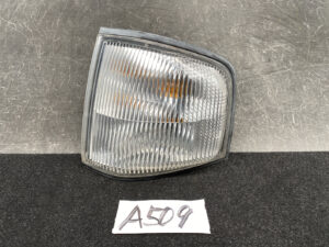 MAZDA BONGO NISSAN VANETTE SK82 Coner Light  STANLEY P0371 Left Side x1