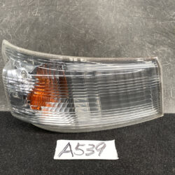 MITSUBISHI CANTER FBA20 Headlight Indicator KOITO 210-37093 Right Side x1