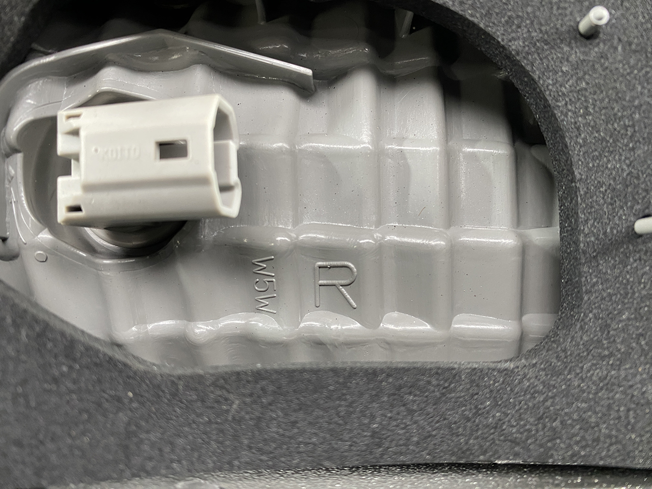 HONDA ODYSSEY RB3 RB4 Genuine Taillight Inner 132-22893 Right Side x1 - Image 4