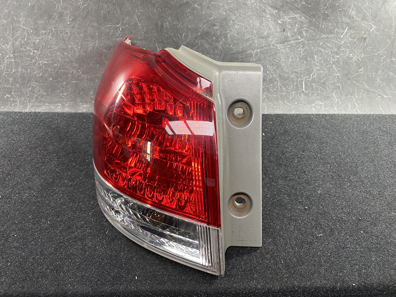 A565_3 TOYOTA WISH ZGE20 Taillight ICHIKOH 68-17 Left Side x1 » NZ1.95 » JDM-PARTS NZ » JDM-PARTS NZ TOYOTA WISH ZGE20 Taillight ICHIKOH 68-17 Left Side x1 » JDM-PARTS NZ