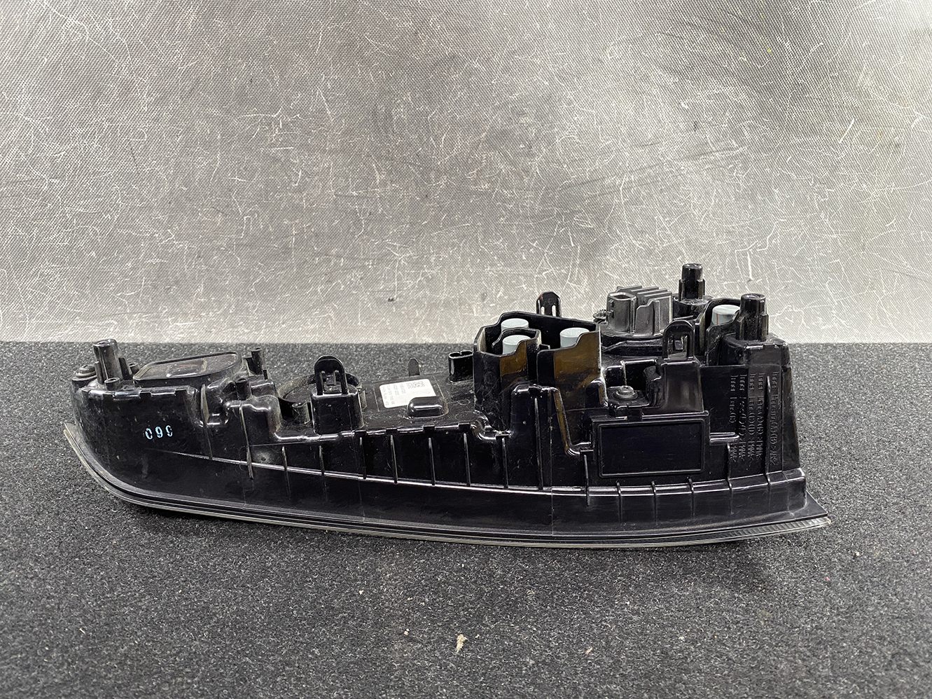 TOYOTA PRIUS ZVW50 ZVW51 Genuine Taillight 47-78 Right Side x1 *Foggy* - Image 3