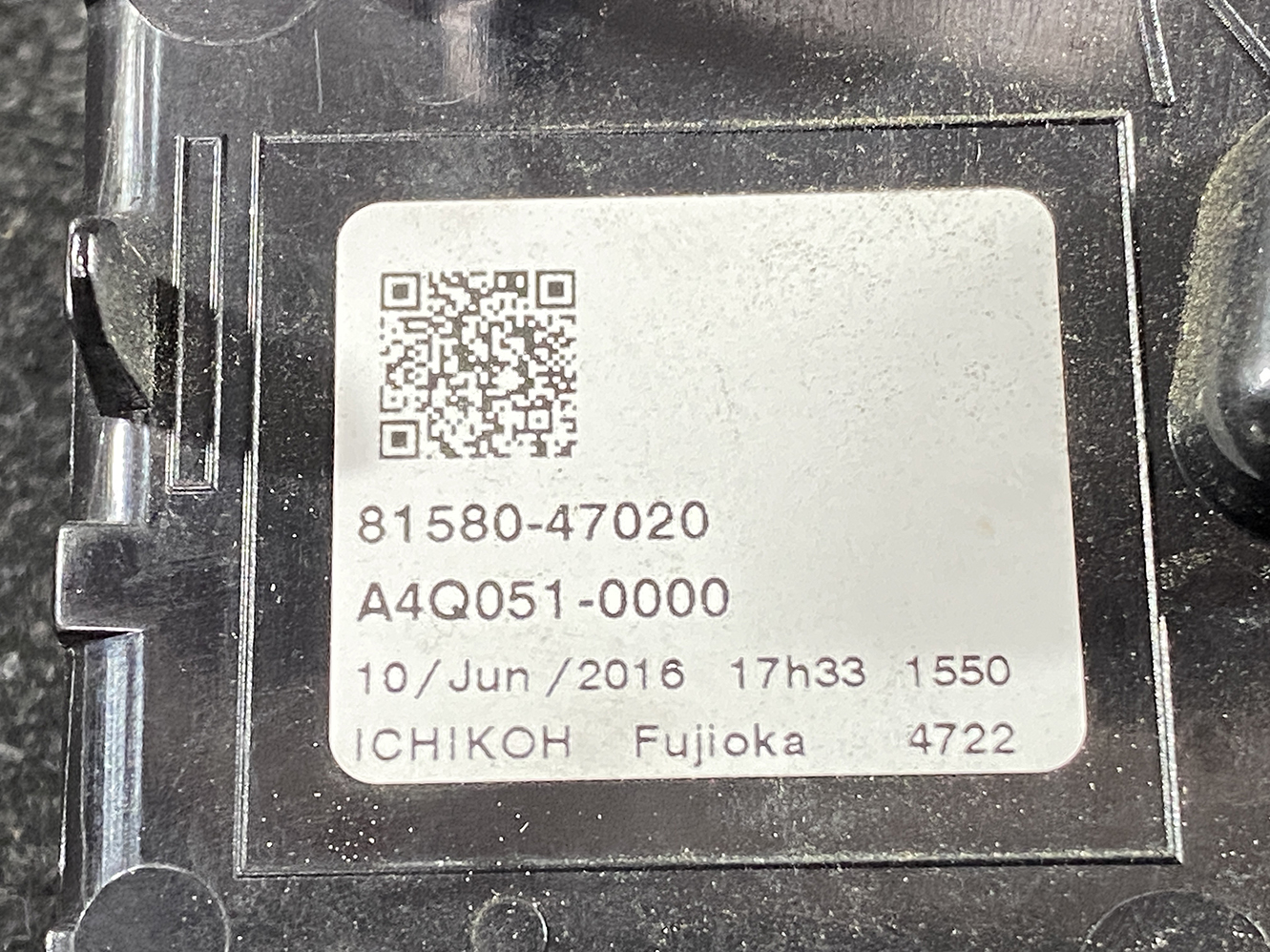 TOYOTA PRIUS ZVW50 ZVW51 Genuine Taillight 47-78 Right Side x1 *Foggy* - Image 6