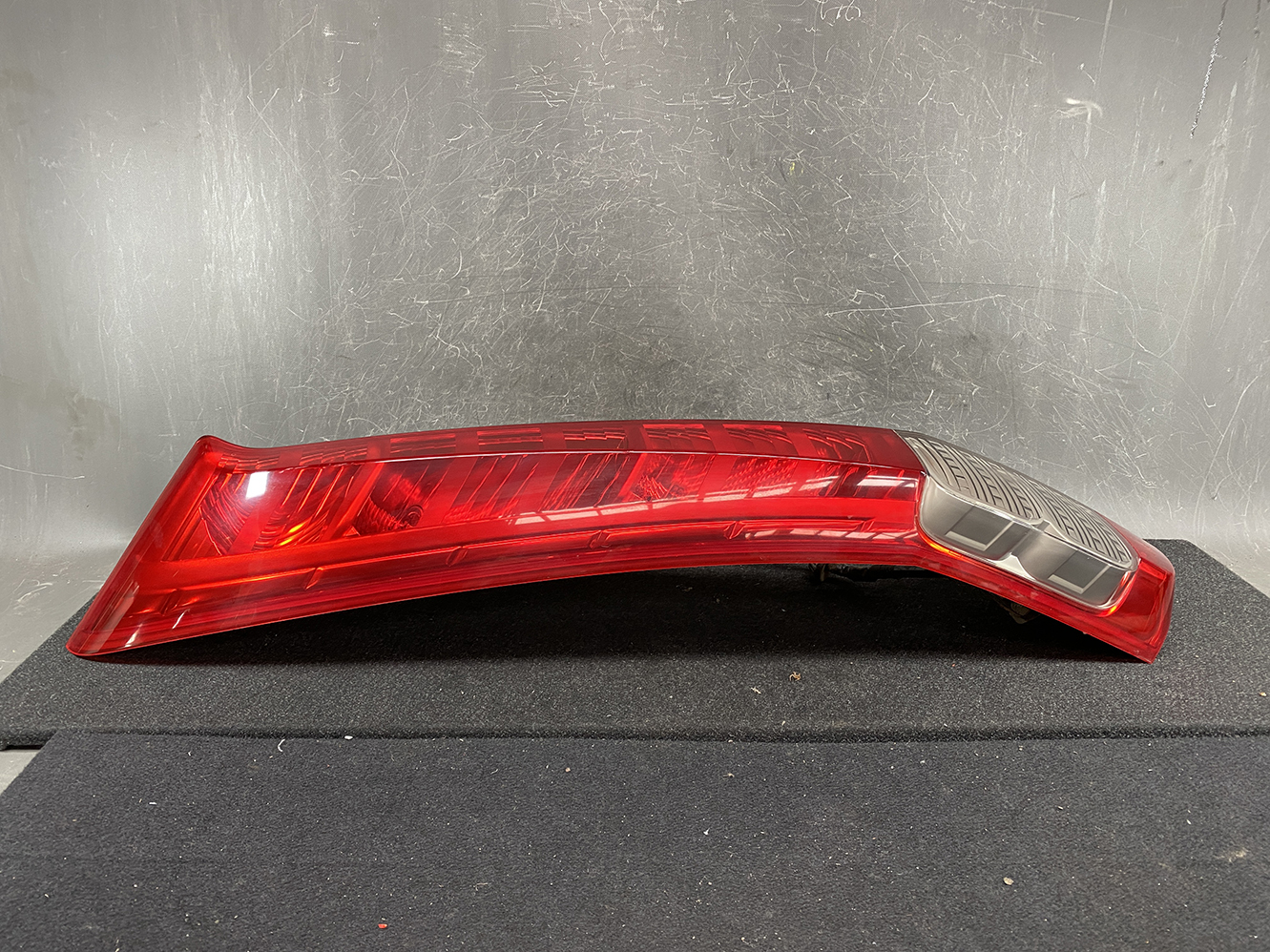 HONDA STREAM RN6 RN7 TAILLIGHT D038 LEFT x1 - Image 2
