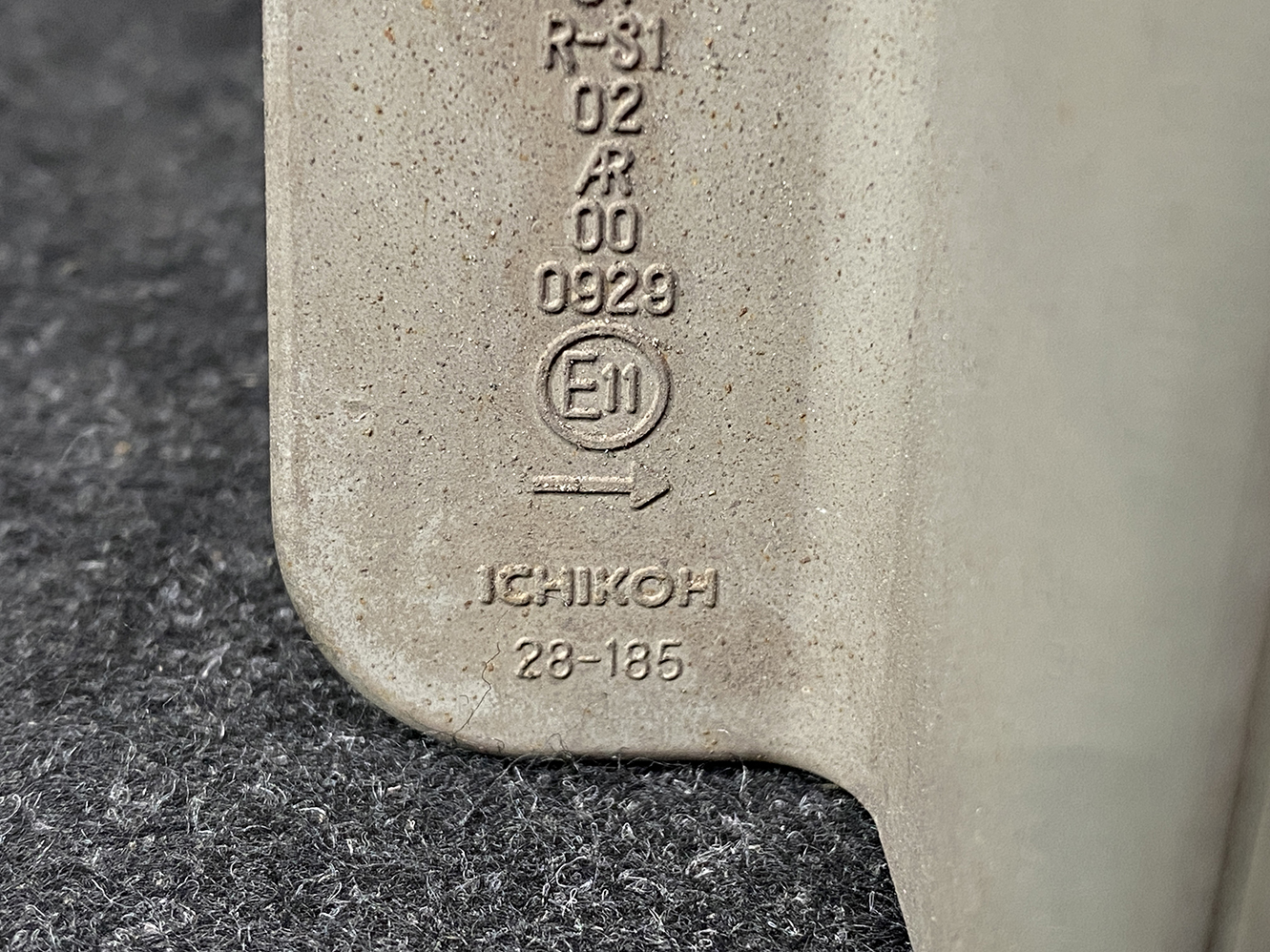 TOYOTA NOAH VOXY AZR60 AZR65 Taillight ICHIKOH 28-185 Right Side x1 - Image 6