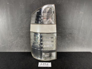 TOYOTA NOAH VOXY AZR60 AZR65 Taillight ICHIKOH 28-185 Left Side x1
