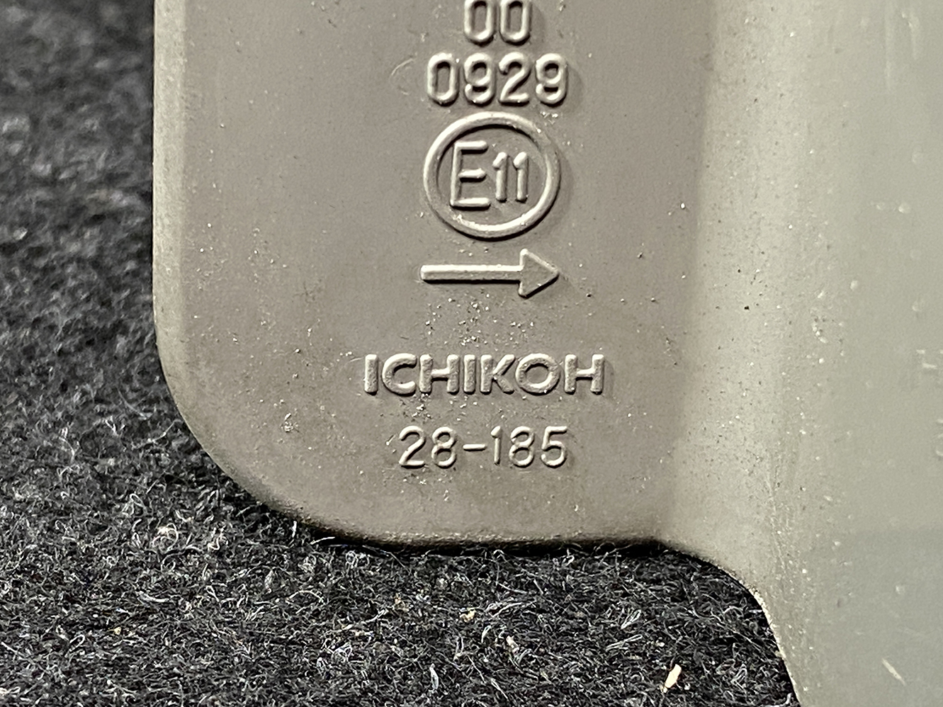 TOYOTA NOAH VOXY AZR60 AZR65 Taillight ICHIKOH 28-185 Right Side x1 - Image 5