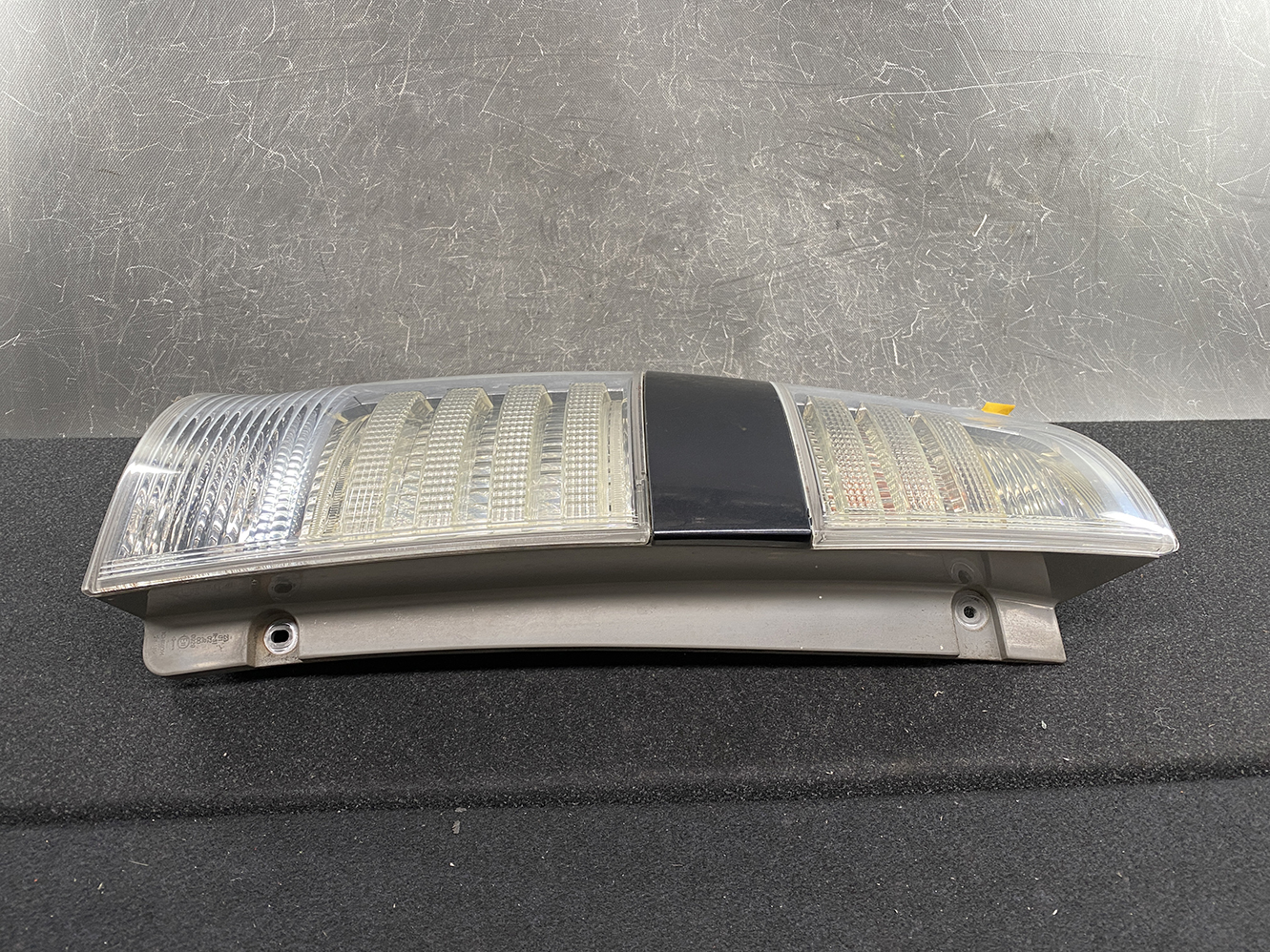 TOYOTA NOAH VOXY AZR60 AZR65 Taillight ICHIKOH 28-185 Left Side x1 - Image 2