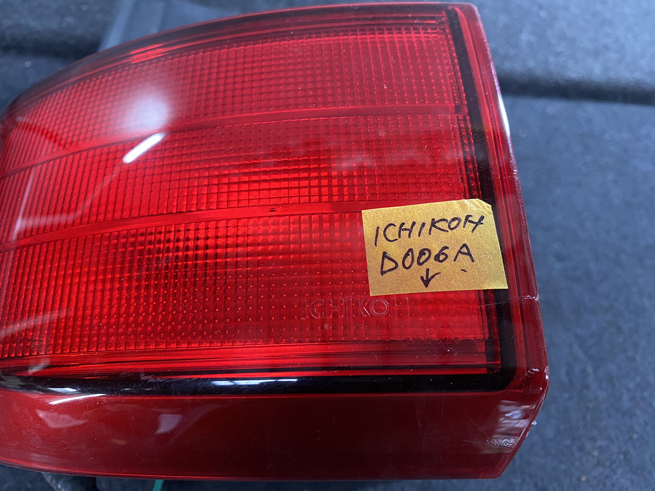 NISSAN ELGRAND E51 Taillight ICHIKOH D006 A Left Side x1 - Image 4