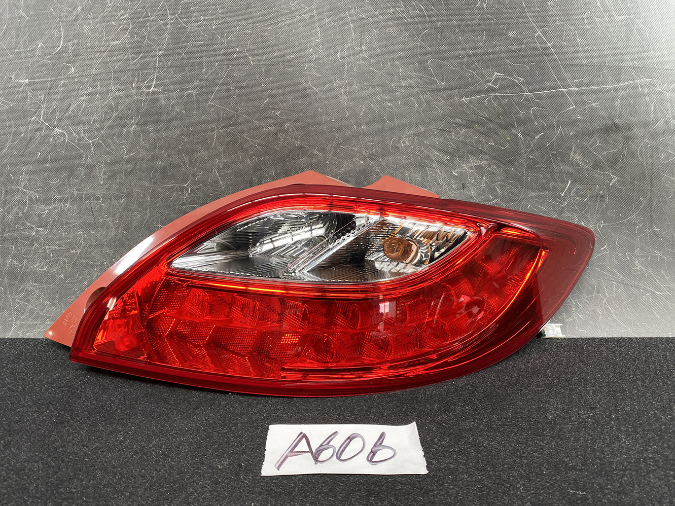 MAZDA DEMIO DE Genuine Taillight STANLEY W0142 R Right Side x1
