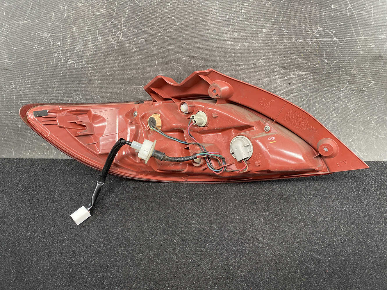 MAZDA DEMIO DE Genuine Taillight STANLEY W0142 R Right Side x1 - Image 4