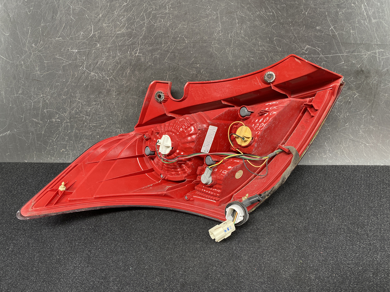 SUZUKI SWIFT ZC72S Genuine Taillight 5041 AL81.02 Right Side x1 - Image 4