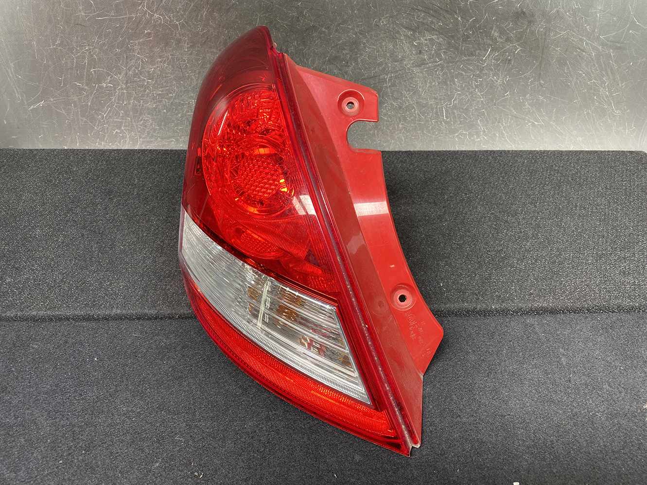 SUZUKI SWIFT ZC72S Genuine Taillight 5041 AL81.02 Left Side x1 - Image 2