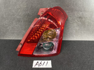 SUZUKI SWIFT ZC71S Genuine Taillight AL 5696 S1-R Right Side x1