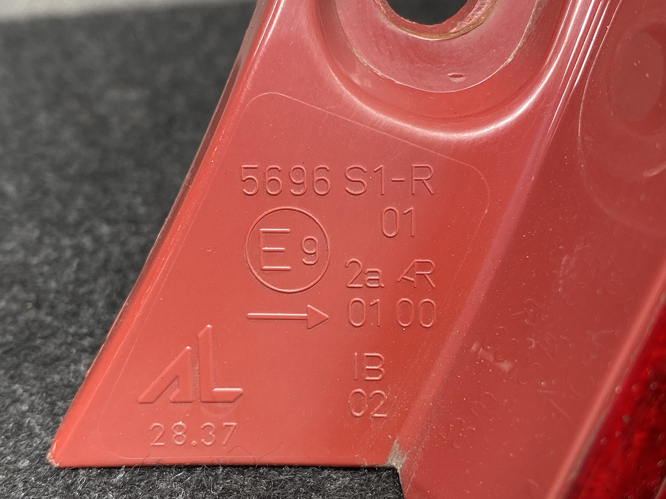 A613_3 SUZUKI SWIFT ZC ZC71S ZC11S ZD11S ZC31S Taillight 5696 S1-R Right Side x1 » NZ.95 » JDM-PARTS NZ » JDM-PARTS NZ SUZUKI SWIFT ZC ZC71S ZC11S ZD11S ZC31S Taillight 5696 S1-R Right Side x1 » JDM-PARTS NZ