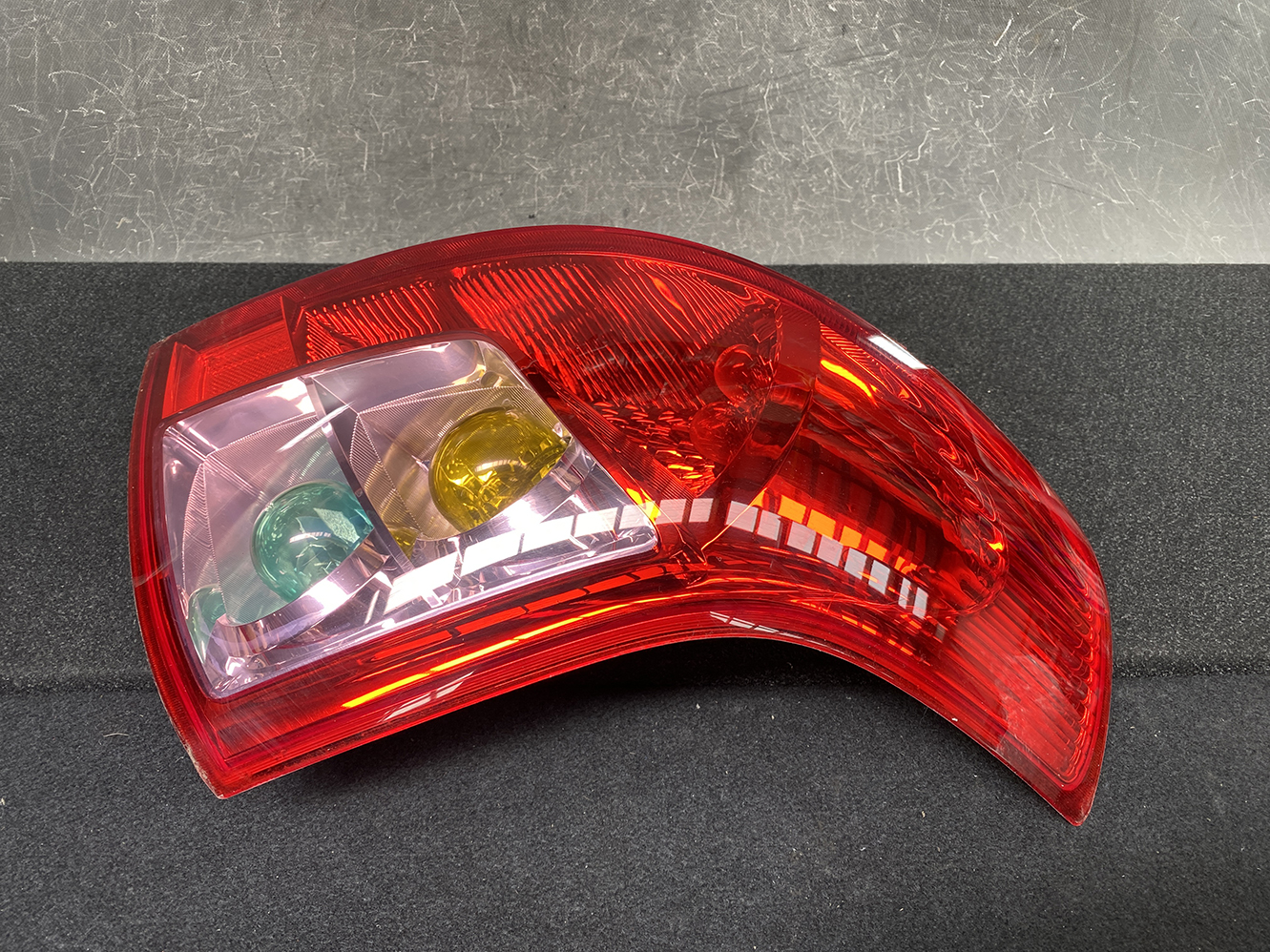 A613_5 SUZUKI SWIFT ZC ZC71S ZC11S ZD11S ZC31S Taillight 5696 S1-R Right Side x1 » NZ.95 » JDM-PARTS NZ » JDM-PARTS NZ SUZUKI SWIFT ZC ZC71S ZC11S ZD11S ZC31S Taillight 5696 S1-R Right Side x1 » JDM-PARTS NZ