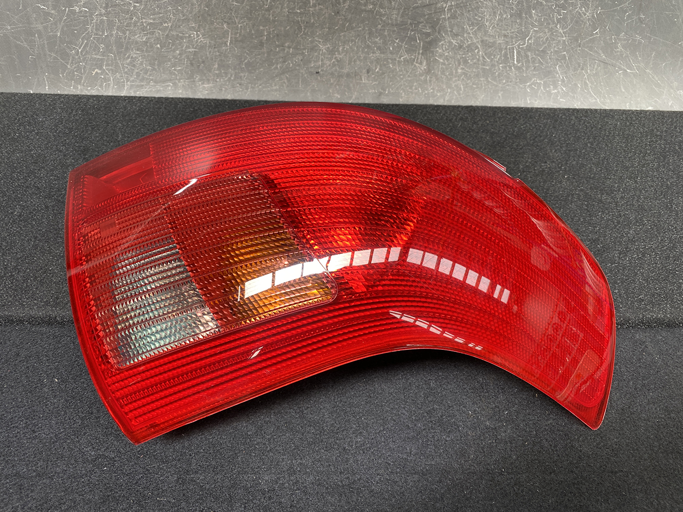 SUZUKI SWIFT ZC71S ZC11S ZD11S ZC31S Taillight P4476 R Right Side x1 - Image 3