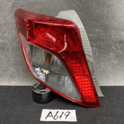 TOYOTA VITZ YARIS KSP130 / 135 Taillight 52-228 Left Side x1