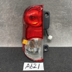NISSAN NV200 VM20 M20 DELICA BVM20 Taillight T002 Left Side x1
