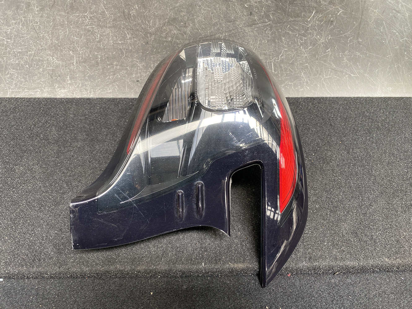 TOYOTA SIENTA NSP170 Genuine Taillight KOITO 52-284 Right Side x1 - Image 3