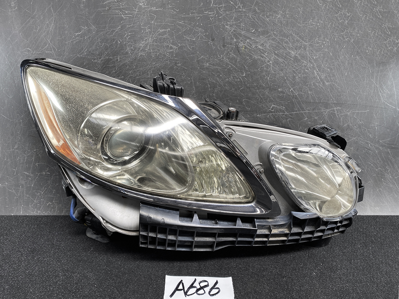 LEXUS GS GRS191 Genuine HID Headlight KOITO 30-321 Right Side x1 *DAMAGED*