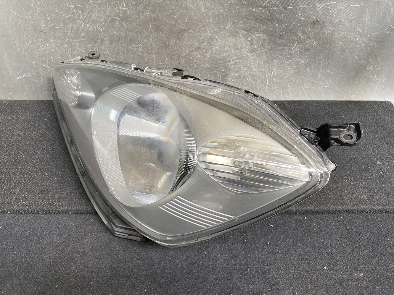HONDA FIT JAZZ GE6 GE7 GE8 GE9 Headlight P6865 Left Side x1 - Image 3