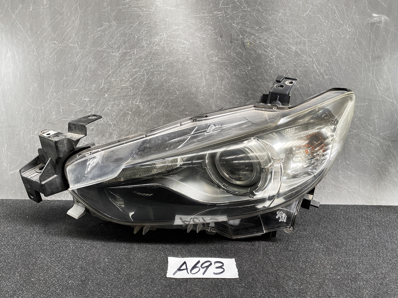 MAZDA 6 ATENZA GJ Genuine Headlight KOITO 100-41941 Left Side x1