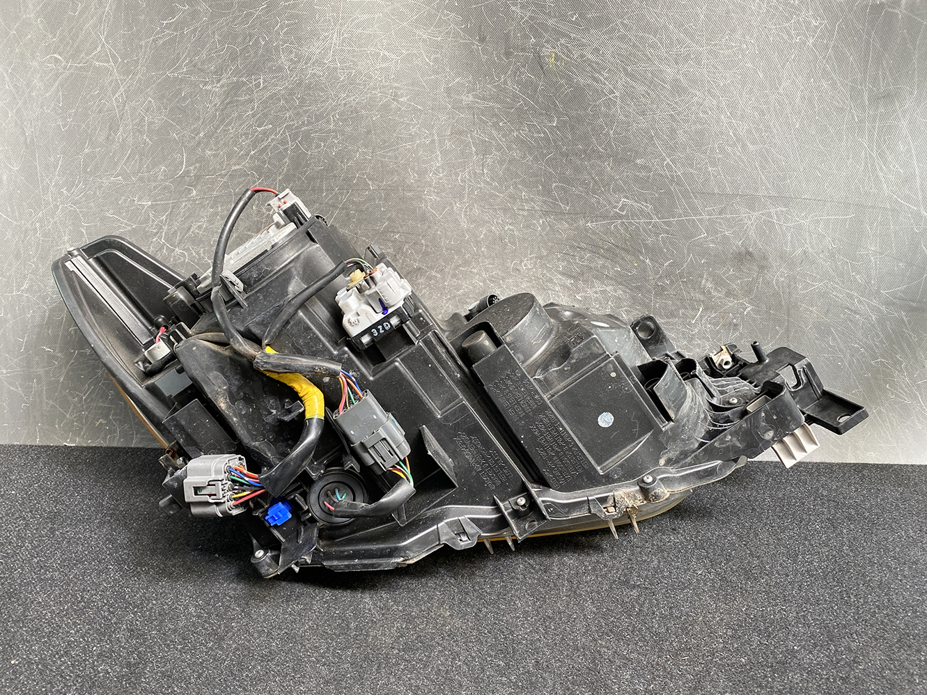 MAZDA 6 ATENZA GJ Genuine Headlight KOITO 100-41941 Left Side x1 - Image 5