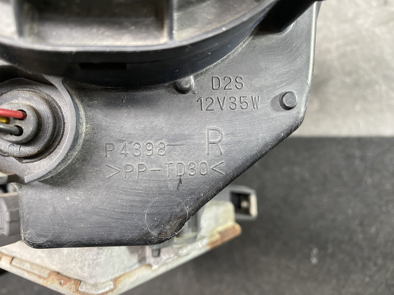 MITSUBISHI COLT Z21A Genuine HID Headlight STANLEY P4398 Right Side x1 - Image 8