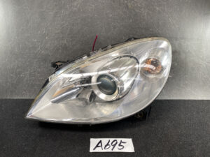 Mercedes-Benz B-Class W245 Genuine Headlight A1698202561 Left Side x1