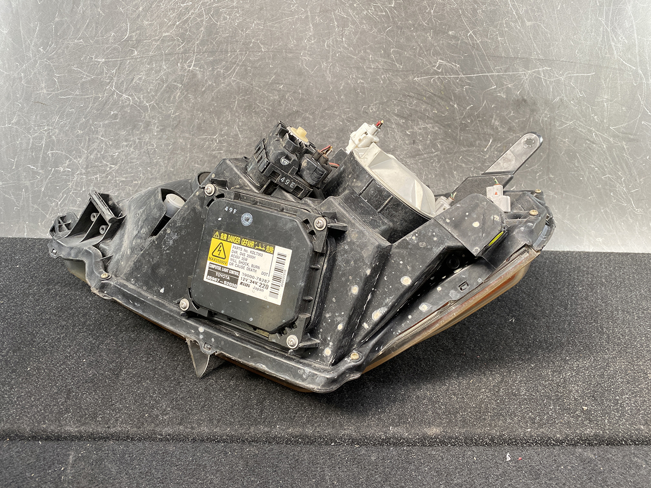 TOYOTA NOAH VOXY AZR60 AZR65 Headlight 28-183 Right Side x1 - Image 5