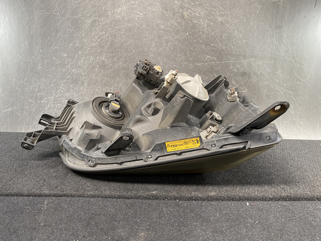 TOYOTA NOAH VOXY AZR60 AZR65 Headlight 28-183 Left Side x1 - Image 4