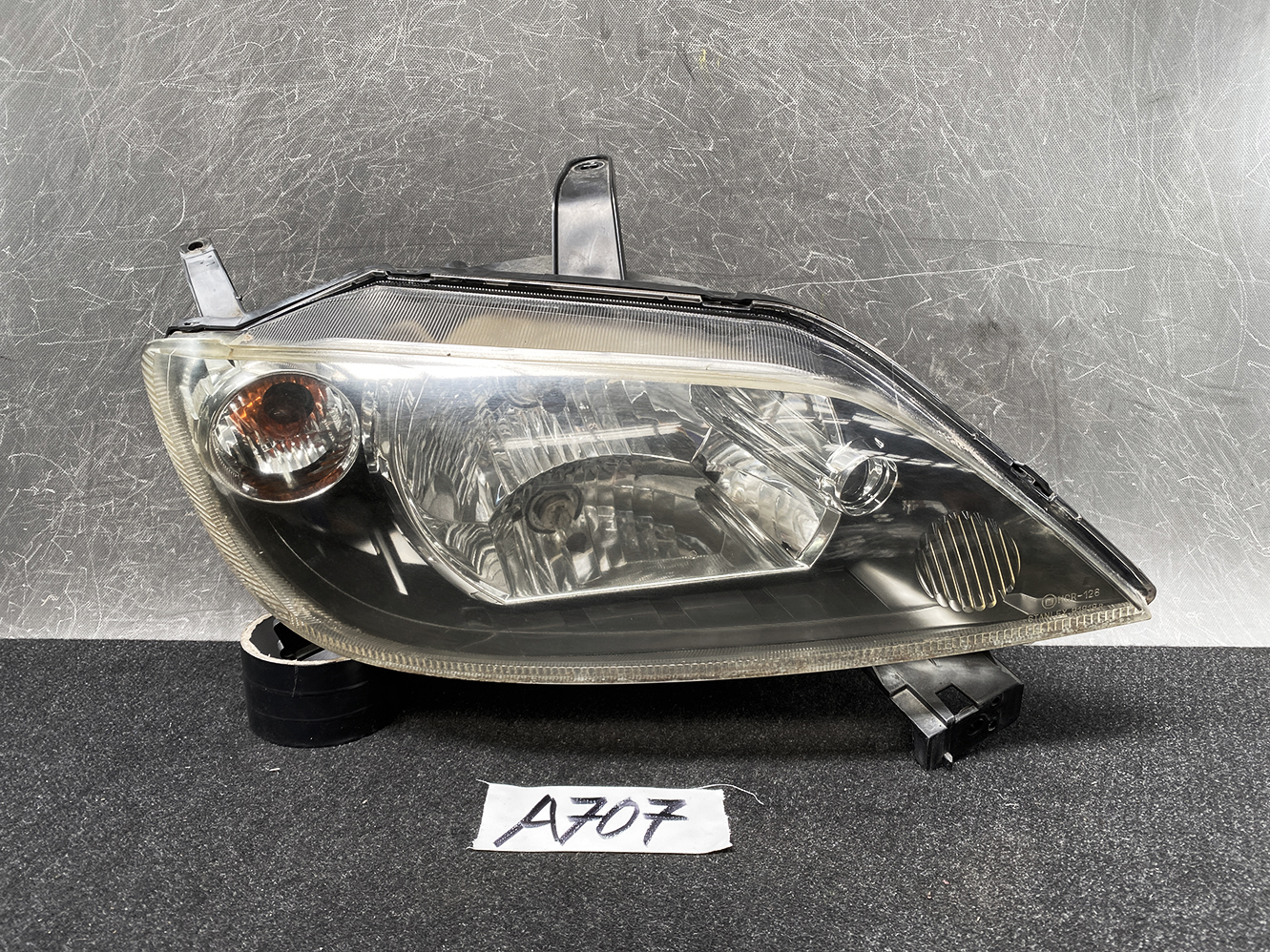 MAZDA 2 DEMIO DY Genuine Headlight STANLEY P1919 Right Side x1