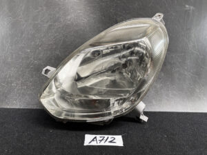 TOYOTA PASSO KGC30 DAIHATSU BOON M600S Headlight 100-51398  Left Side x1