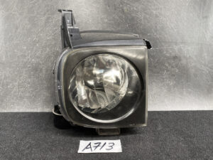 NISSAN CUBE Z11 Genuine Headlight ICHIKOH 1768 Right Side x1