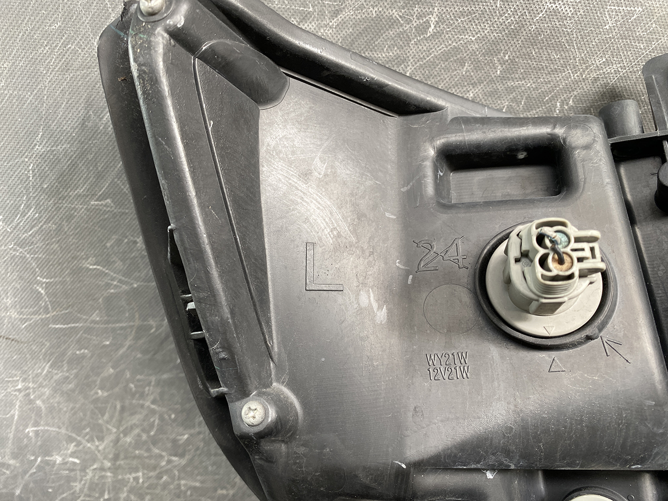 NISSAN ELGRAND E51 Genuine Headlight KOITO 100-24852 Left Side x1 - Image 7