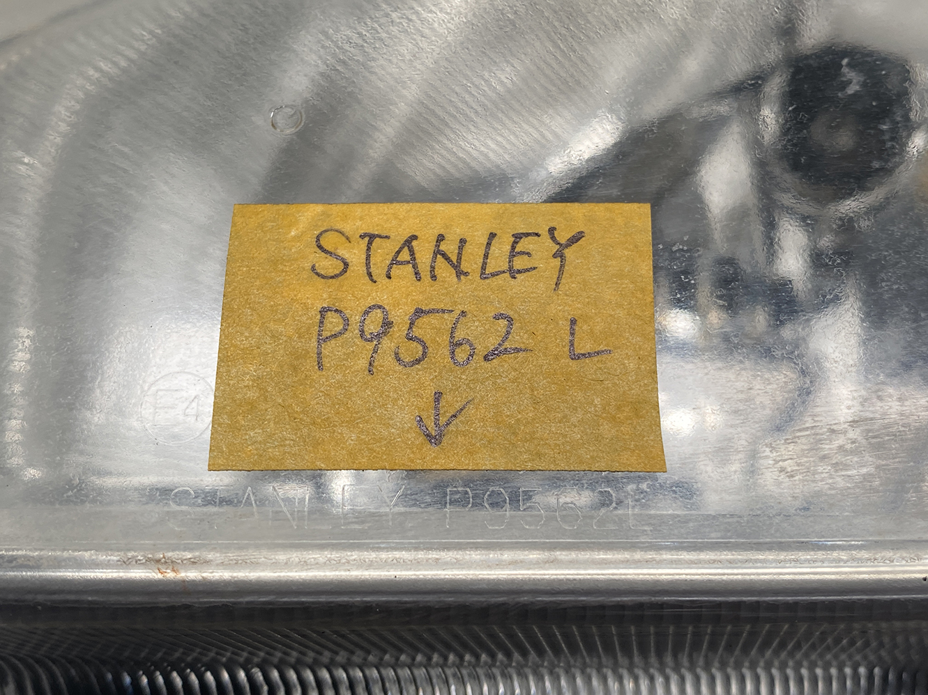 MAZDA PREMACY CW NISSAN LAFESTA Headlight STANLEY P9562 Left Side x1 - Image 7