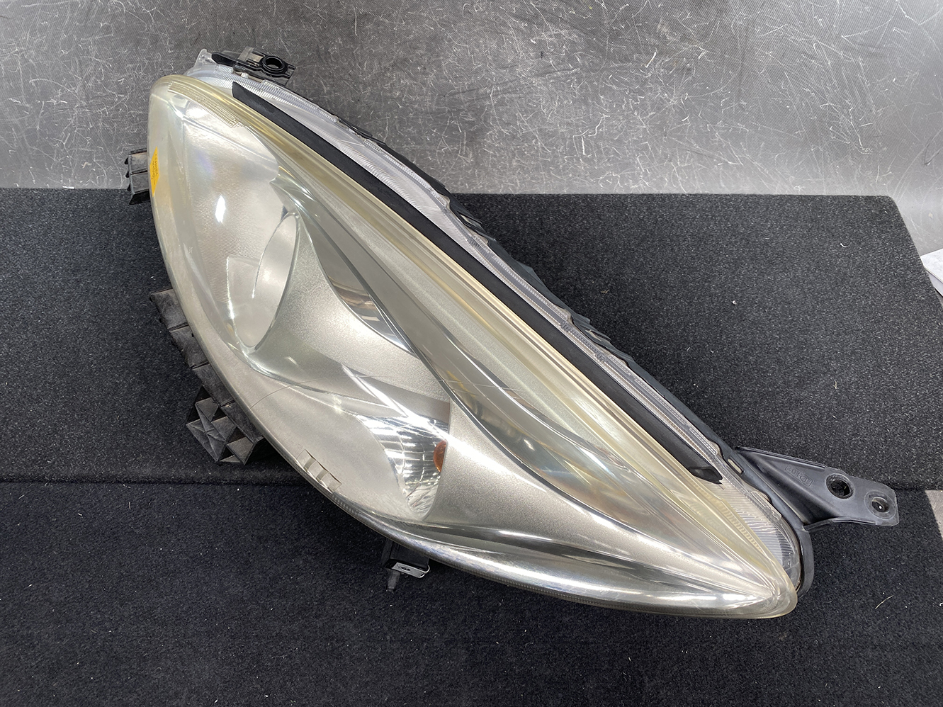 MAZDA PREMACY CW NISSAN LAFESTA Headlight STANLEY P9562 Left Side x1 - Image 3
