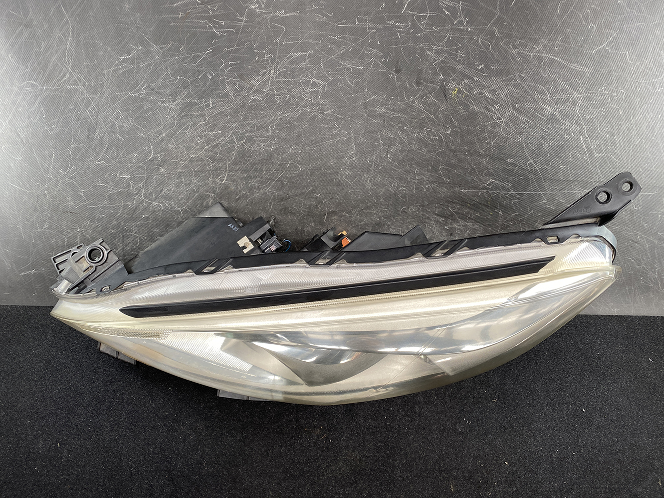 MAZDA PREMACY CW NISSAN LAFESTA Headlight STANLEY P9562 Left Side x1 - Image 4