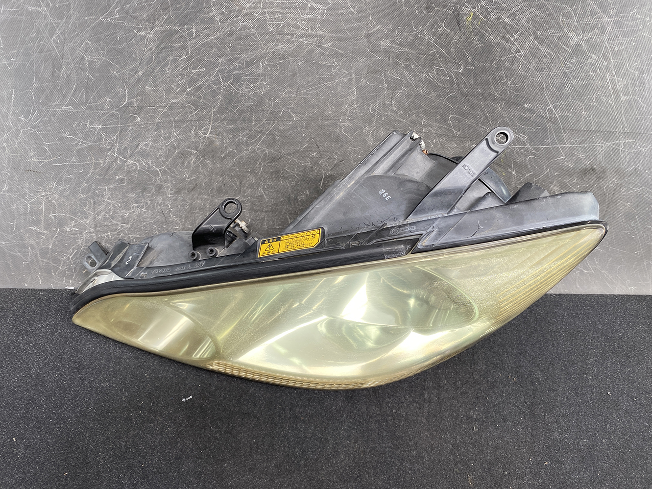TOYOTA IPSUM ACM21 Genuine Headlight KOITO 44-31 Left Side x1 - Image 4
