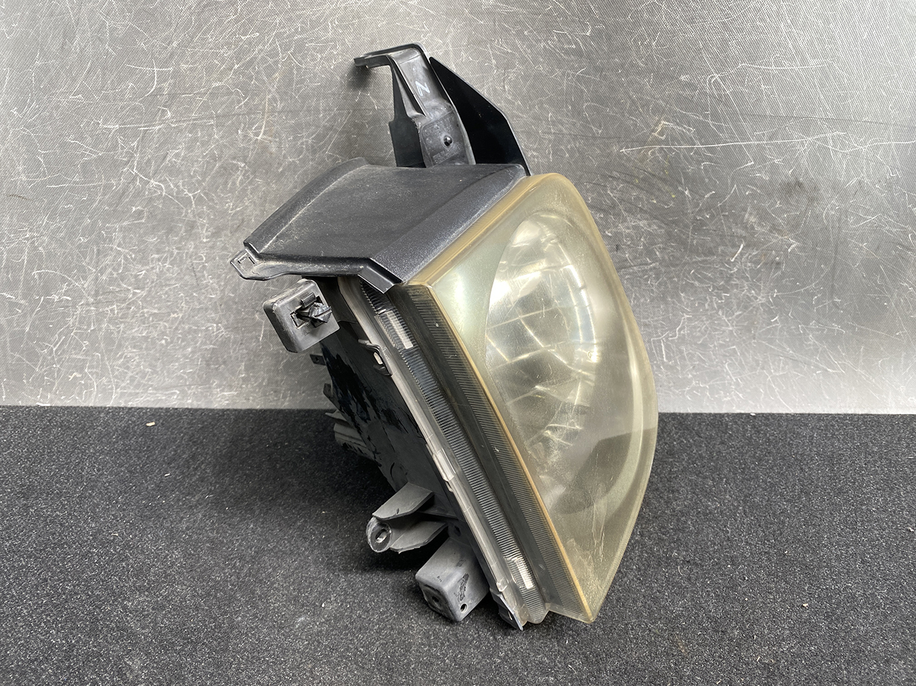 NISSAN CUBE Z11 Genuine Headlight ICHIKOH 1712 Left Side x1 - Image 2