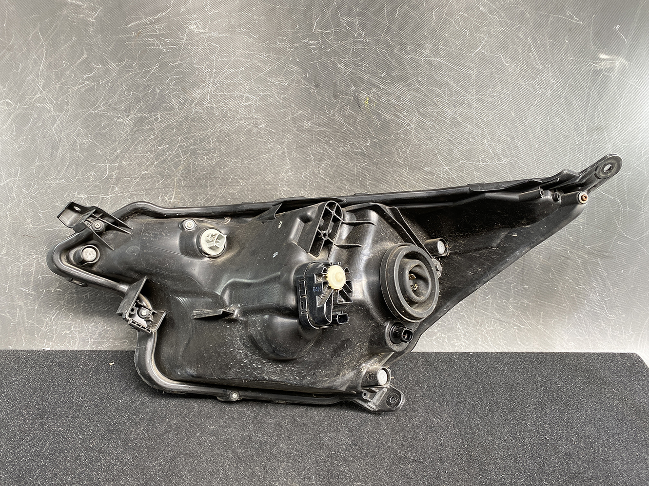 TOYOTA RACTIS NCP120 Genuine Headlight ICHIKOH 52-211 Right Side x1 - Image 6