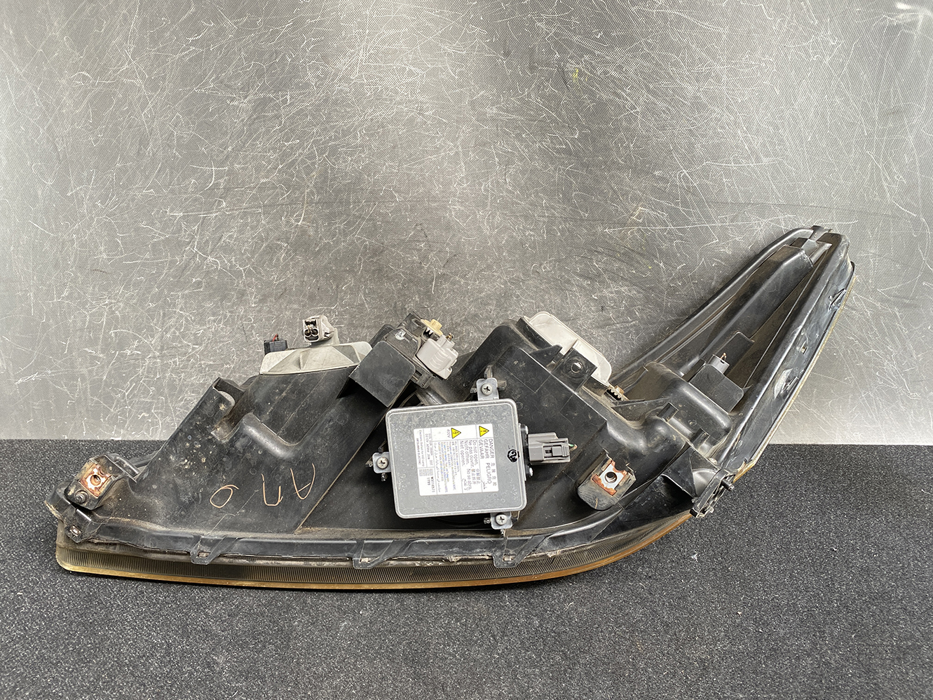 HONDA STREAM RN6 RN7 HID Headlight 100-22652 Right Side x1 *DAMAGED* - Image 5