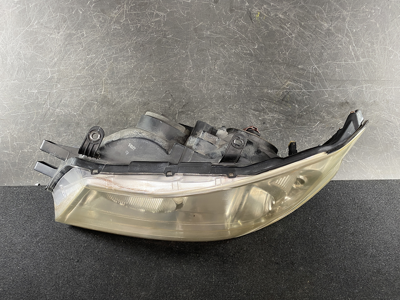 NISSAN LIBERTY M12 Genuine Headlight ICHIKOH 1686 Left Side x1 - Image 4