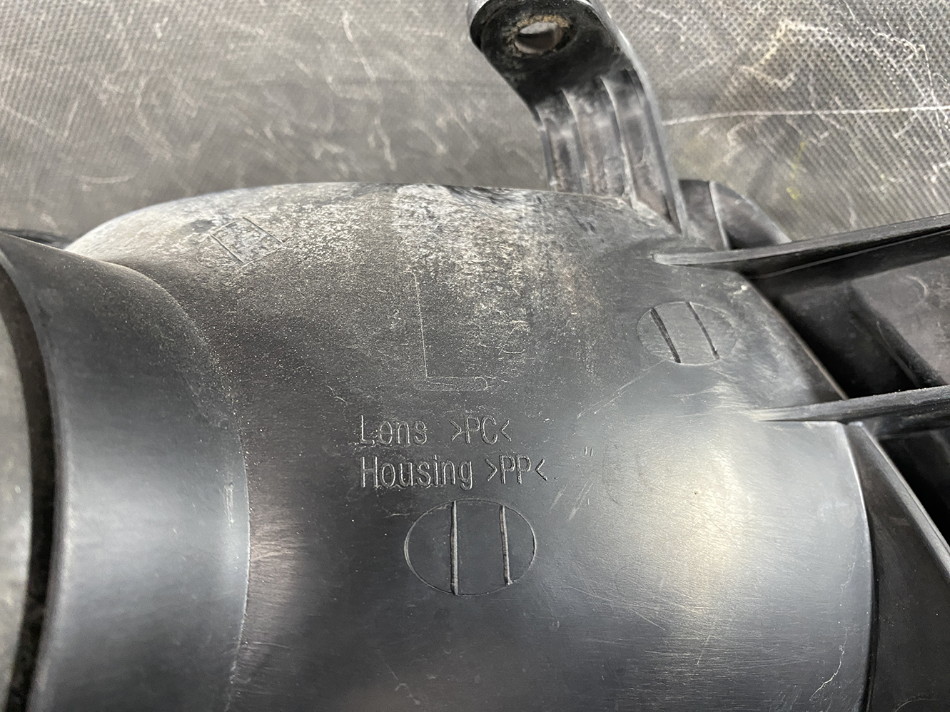 NISSAN LIBERTY M12 Genuine Headlight ICHIKOH 1686 Left Side x1 - Image 8