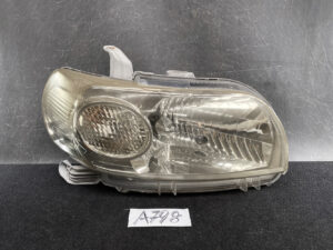 TOYOTA PORTE NNP10 NNP11 HID Headlight 52-129 Right Side x1