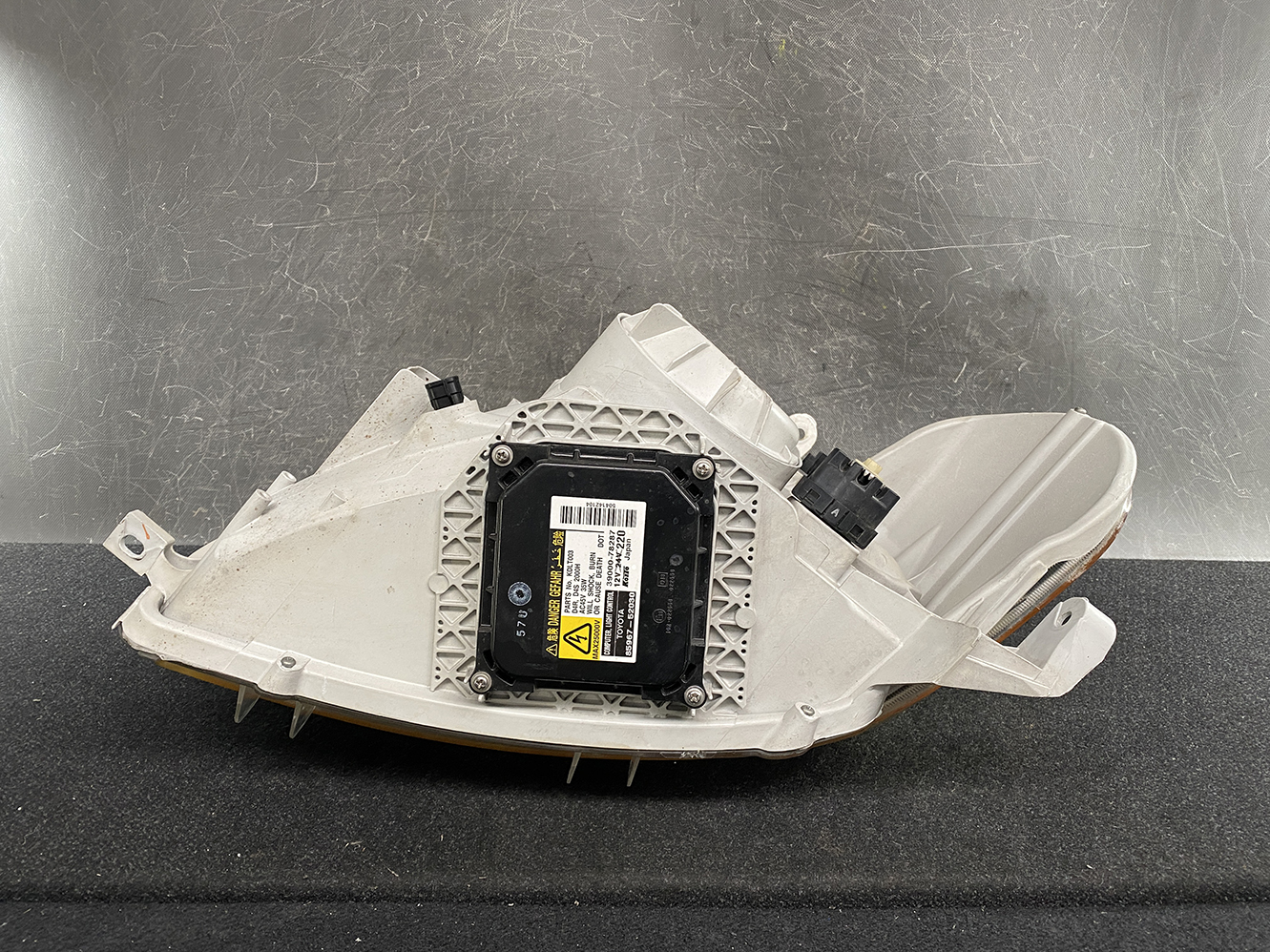 TOYOTA PORTE NNP10 NNP11 HID Headlight 52-129 Right Side x1 - Image 5